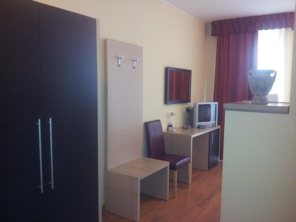 Hotel Miami Civitella Del Tronto Room photo